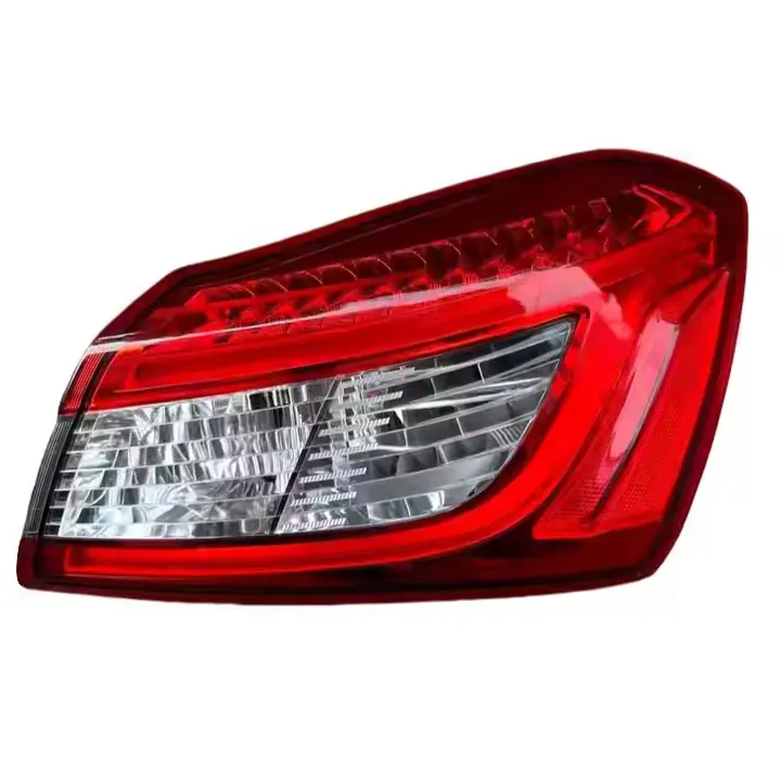 Lumina tergo ad Maserati
